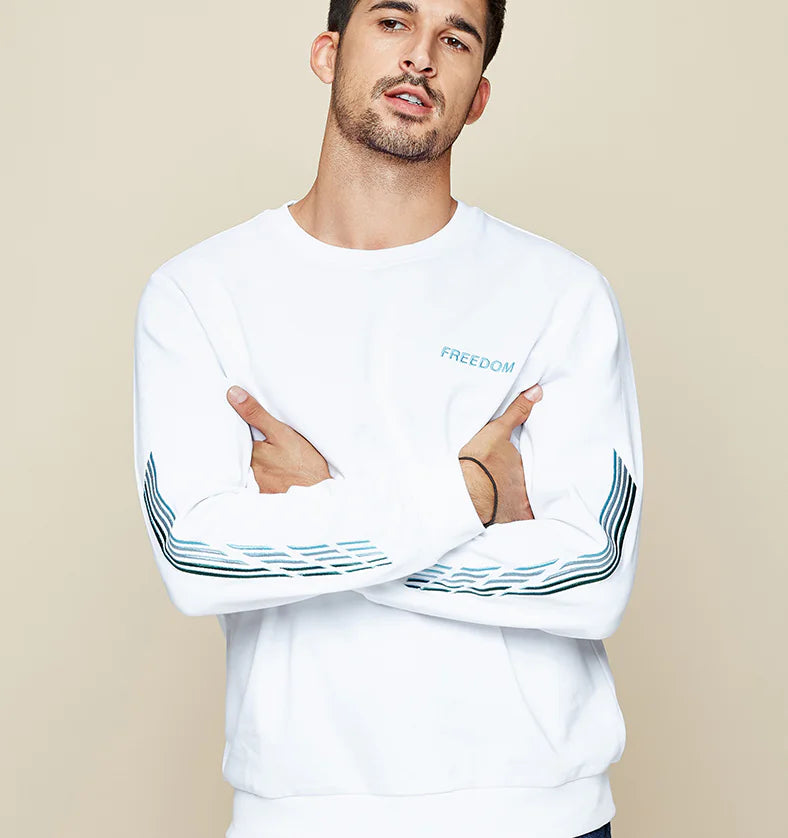 KUEGOU Embroidered Crew Neck Cotton Sweatshirt